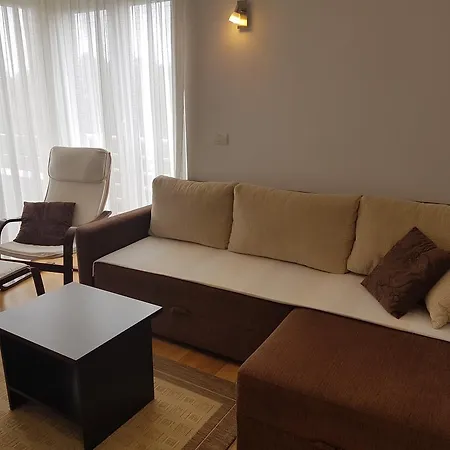 Caprice Apartment *