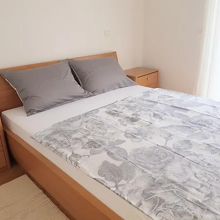 Caprice Apartment